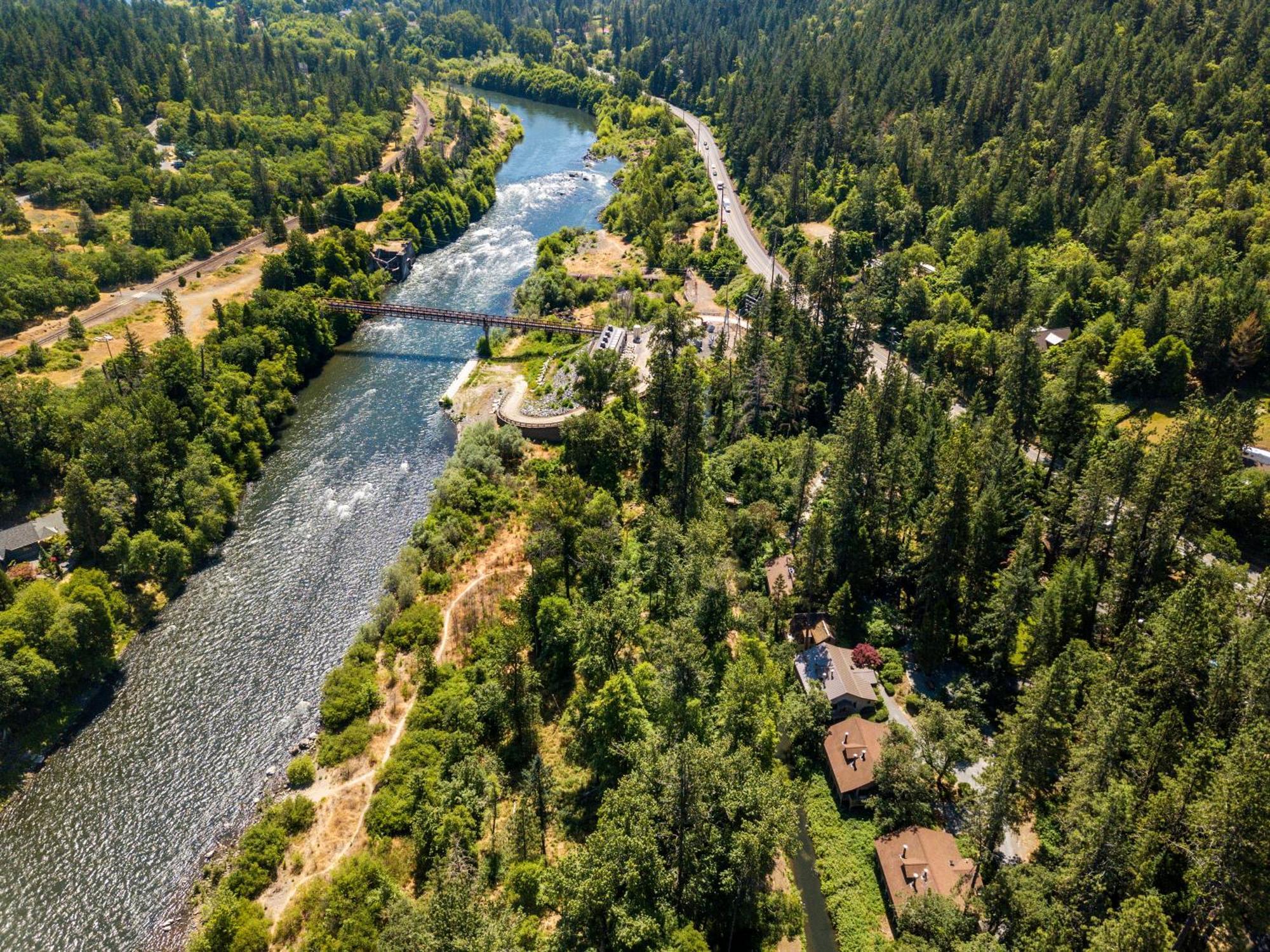 Weasku Inn Grants Pass Zewnętrze zdjęcie